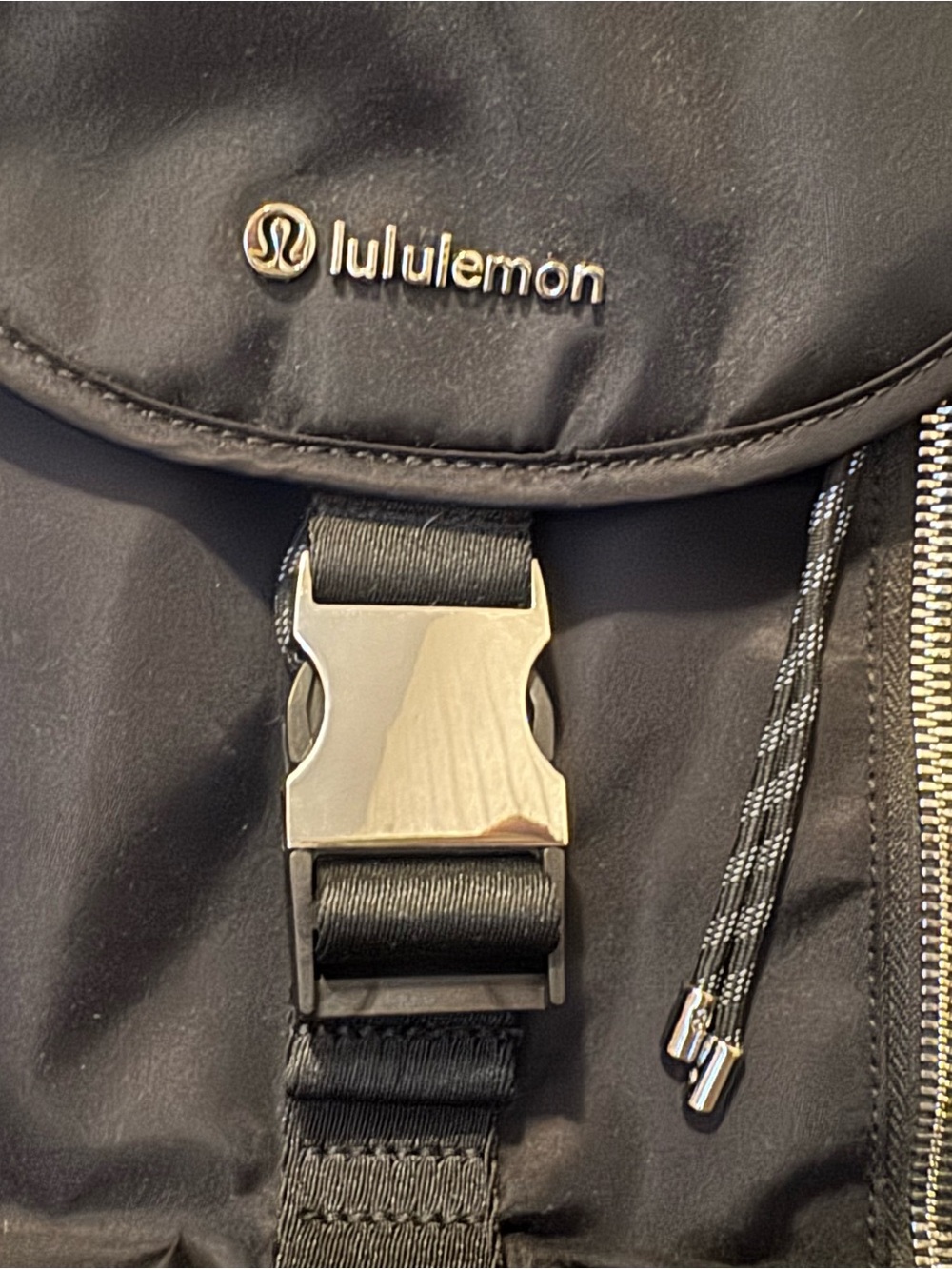 Lululemon Black Women’s Backpack - Sleek Everyday Carry - Picture 5 of 8